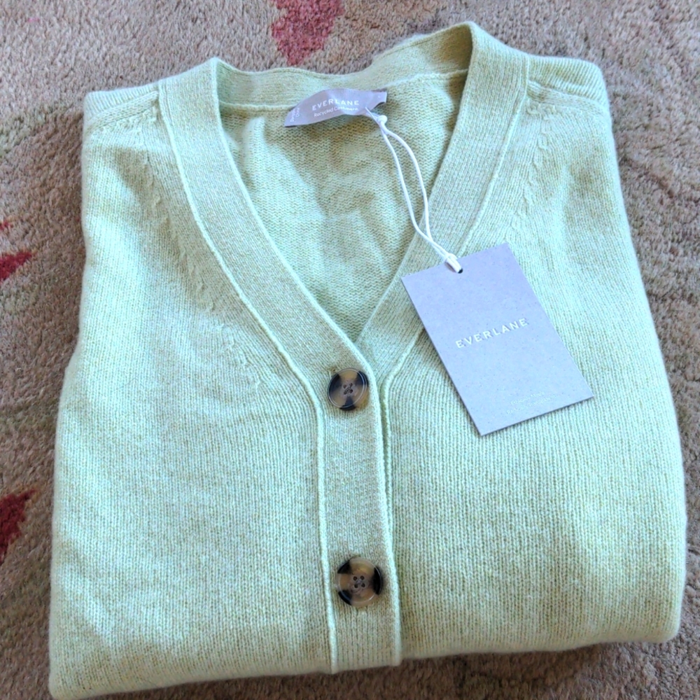 EVERLANE The Cashmere Cardigan